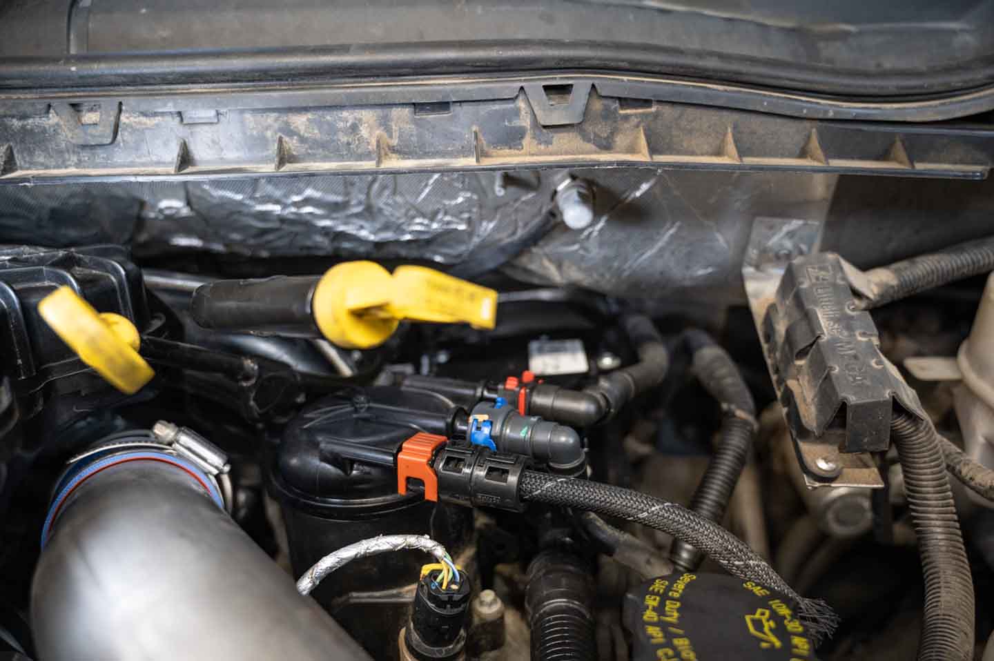 6.7L-Power-Stroke-Diesel-V8-Engine-Fuel-Filter-Under-Hood-2017-Ford-Super-Duty
